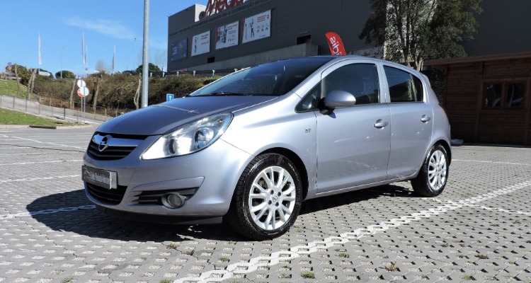 Opel corsa 1.2 enjoy