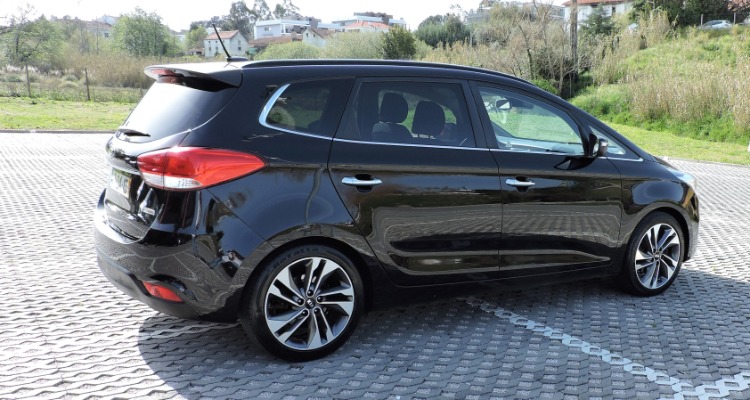 Kia carens 1.7 crdi isg tx