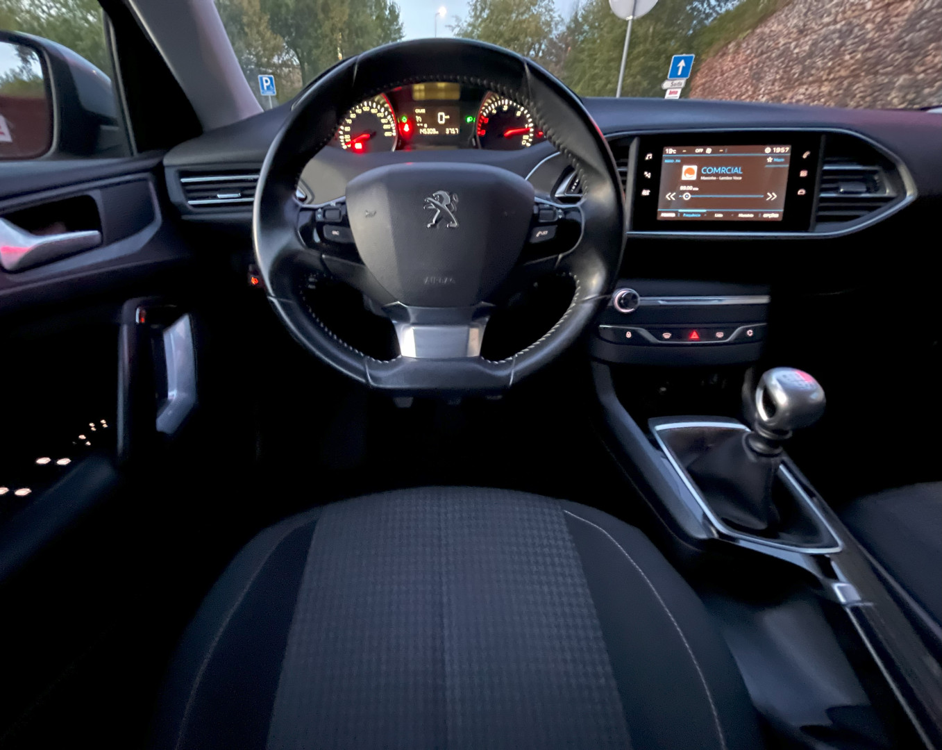 Peugeot 308 SW 1.5 BLUEHDI BUSINESS LINE