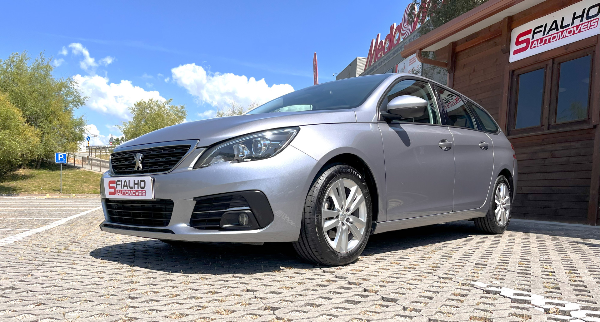 Peugeot 308 SW 1.5 BLUEHDI BUSINESS LINE