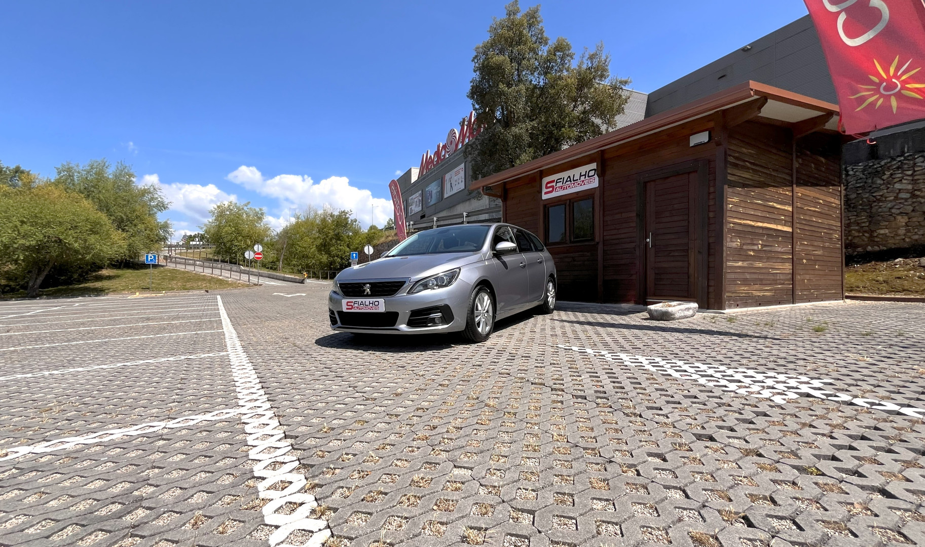 Peugeot 308 SW 1.5 BLUEHDI BUSINESS LINE